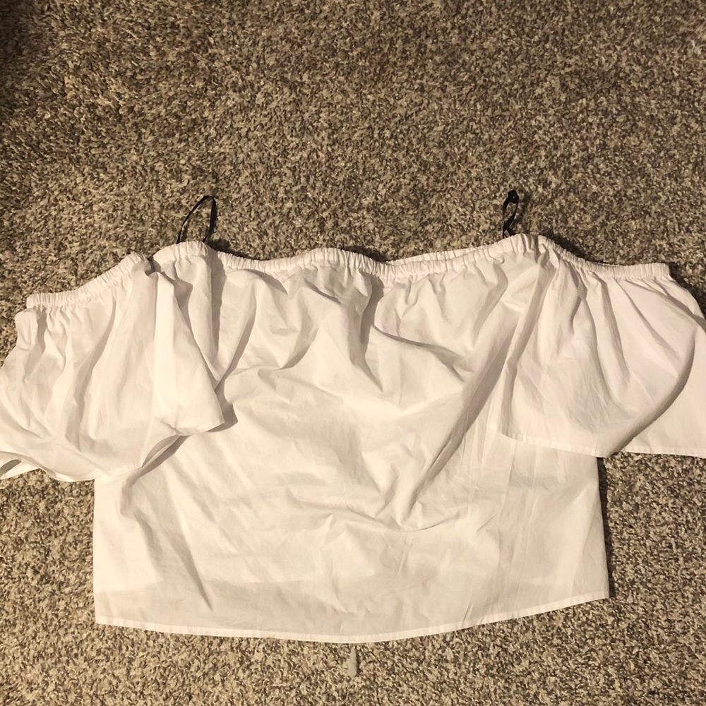 Forever 21 Off shoulder crop